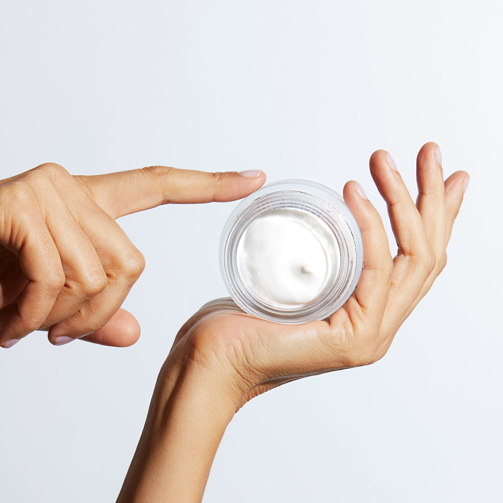 2407001-bio-cream-hand